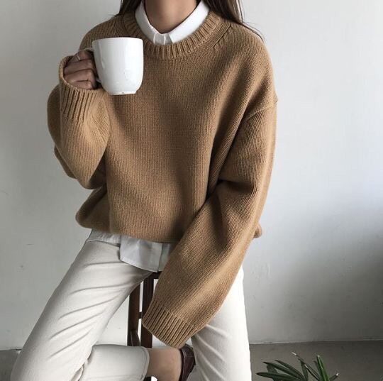 Стильный свитер, который подходит ко всему: 5 эффектных модных образов
